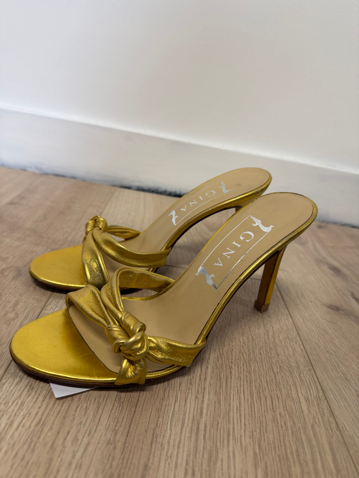 Preloved Vintage Gina Heels Size 37 UK 4 Gold