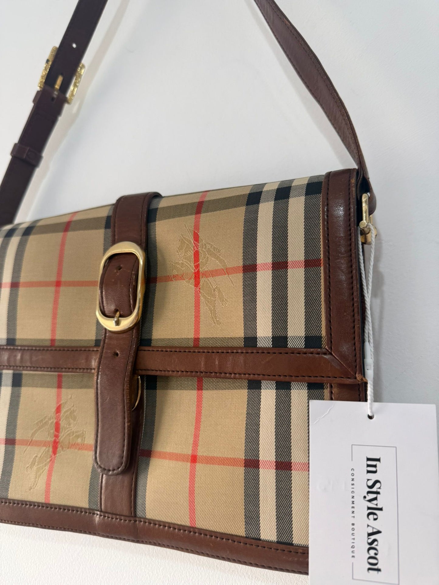 Preloved Novacheck Burberrys Shoulder bag