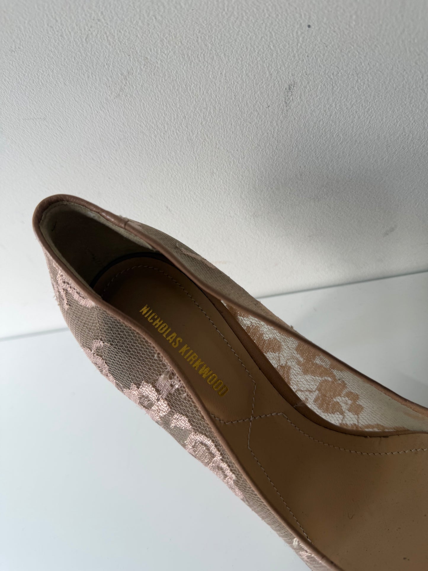Preloved, Beige with Gold Heel  Nicholas Kirkwood  Heels, Size 37 - UK 4