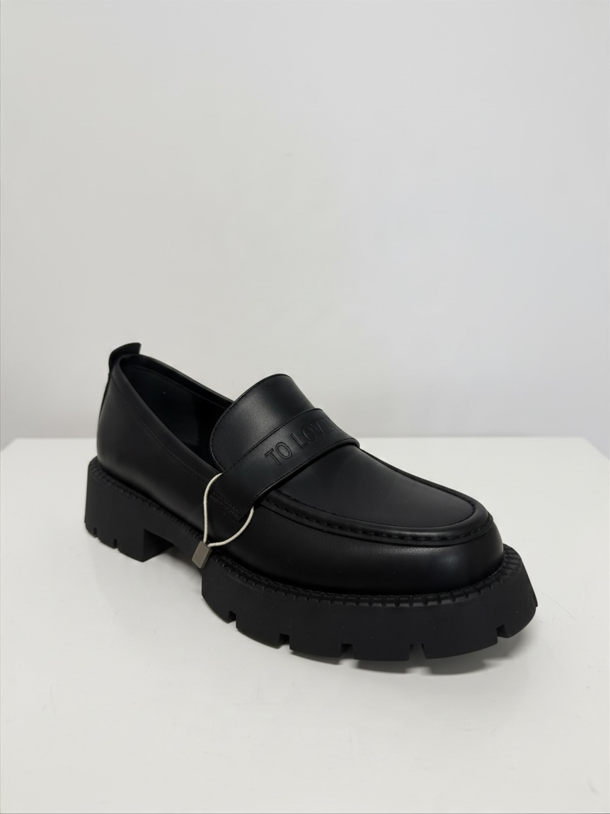 Preloved LovetoLove Loafers Size 38 UK 5 Black