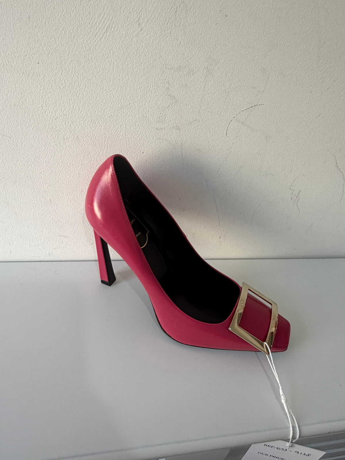 Preloved, Bright pink Trompette Pumps Roger Vivier Heels, Size 38 - UK 5