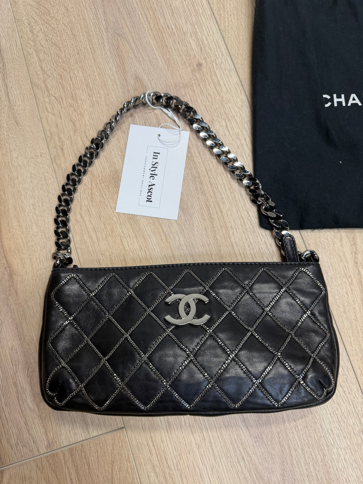 Preloved Chanel Lambskin Black Shoulder Handbag