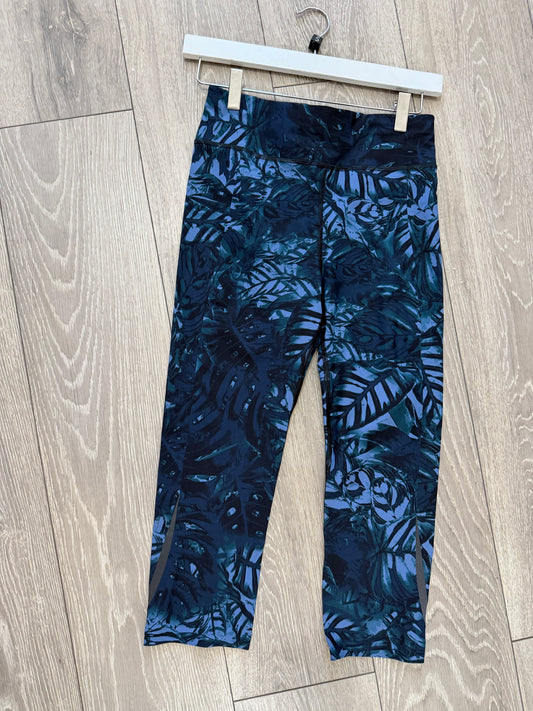 Blue + Teal leaf Pattern Sweaty Betty 3/4 length leggings, Size small