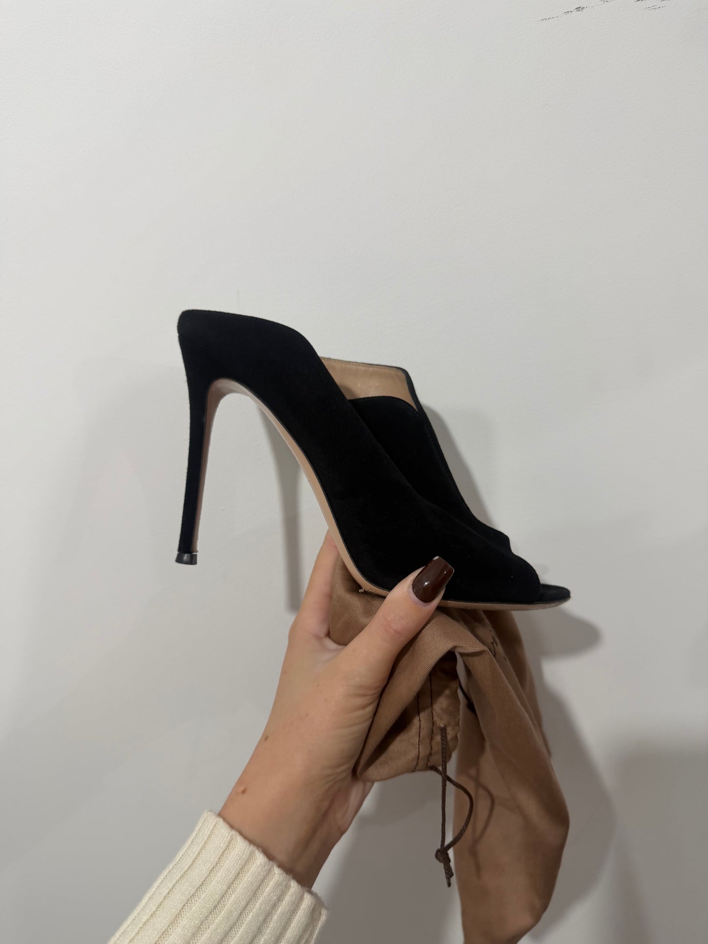 Black Gianvito Rossi Heels, Size 40 UK 7