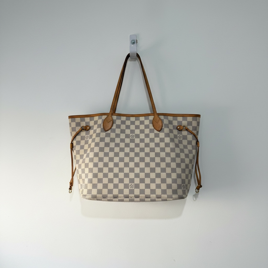 Preowned Damier Azure Louis Vuitton Neverfull, MM