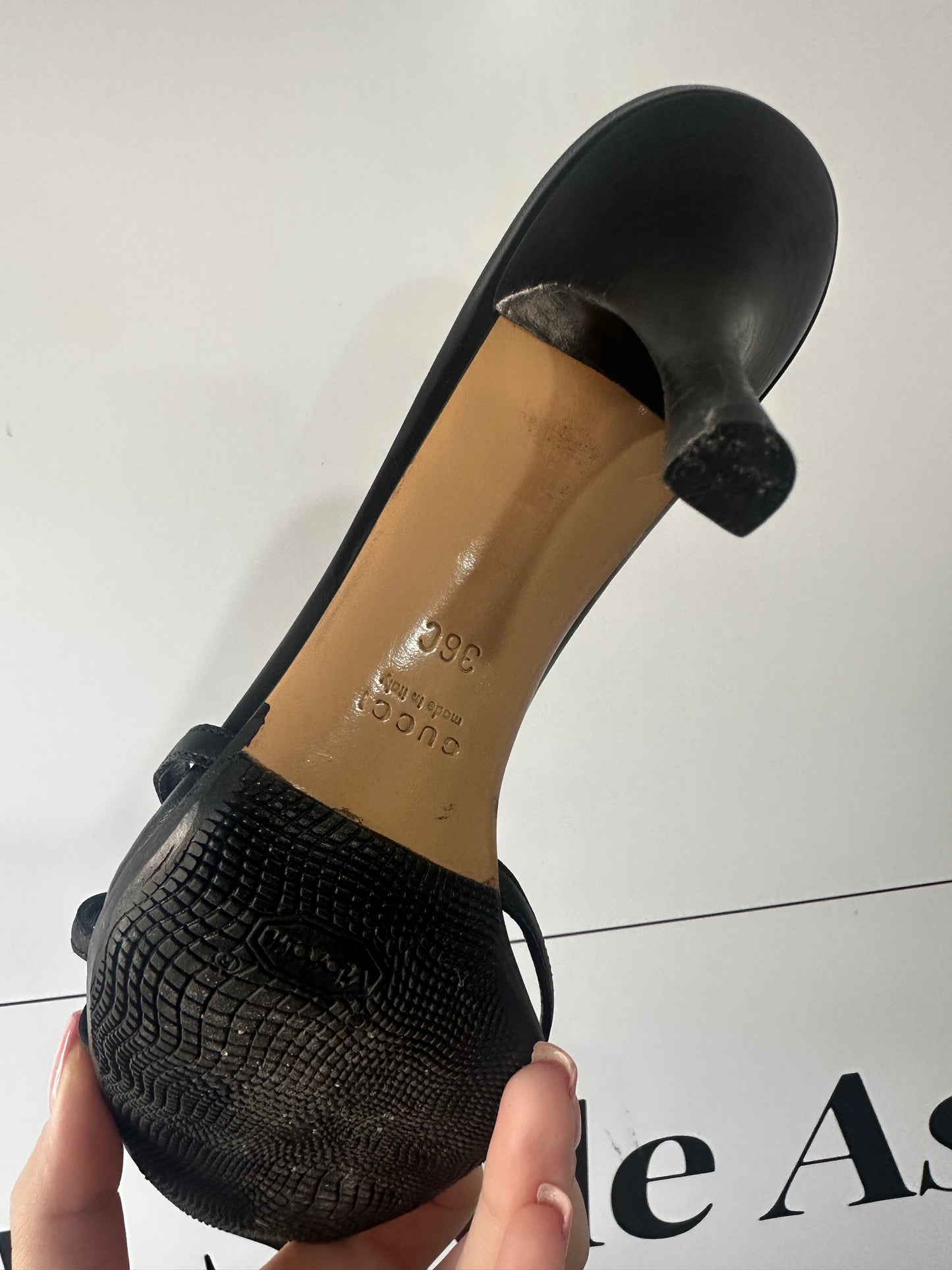 Gucci Sandal heels, Size 3