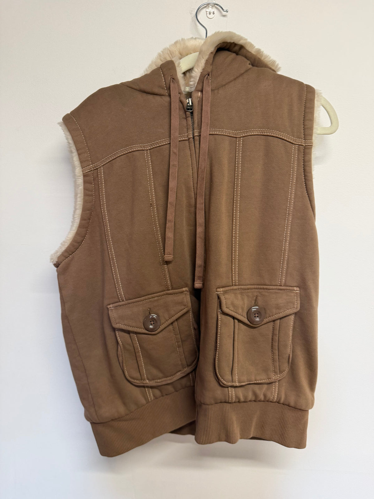 Preloved Gap Gilet Size Medium Brown