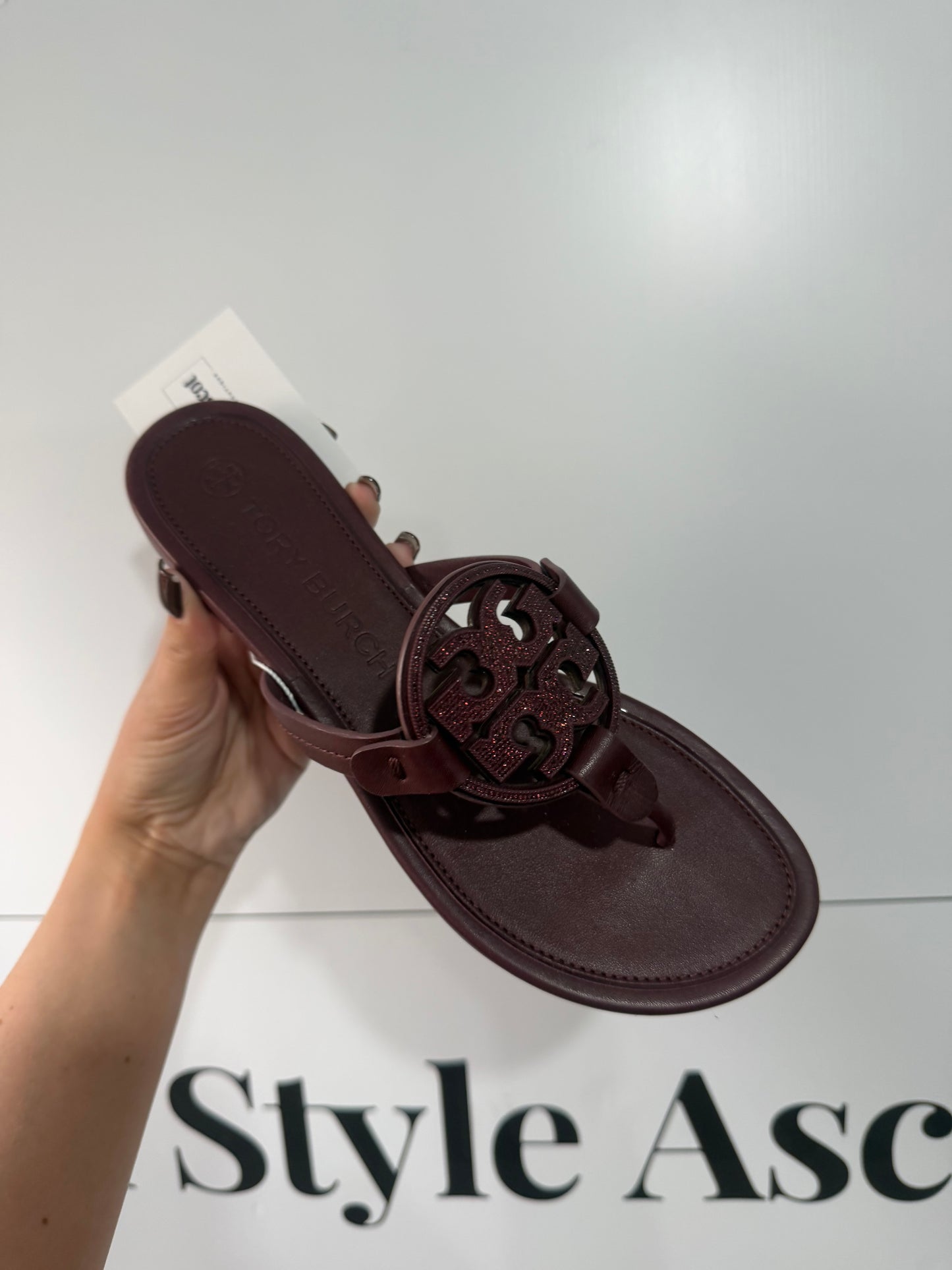 Burgundy Tory Burch Flip Flops, 6.5