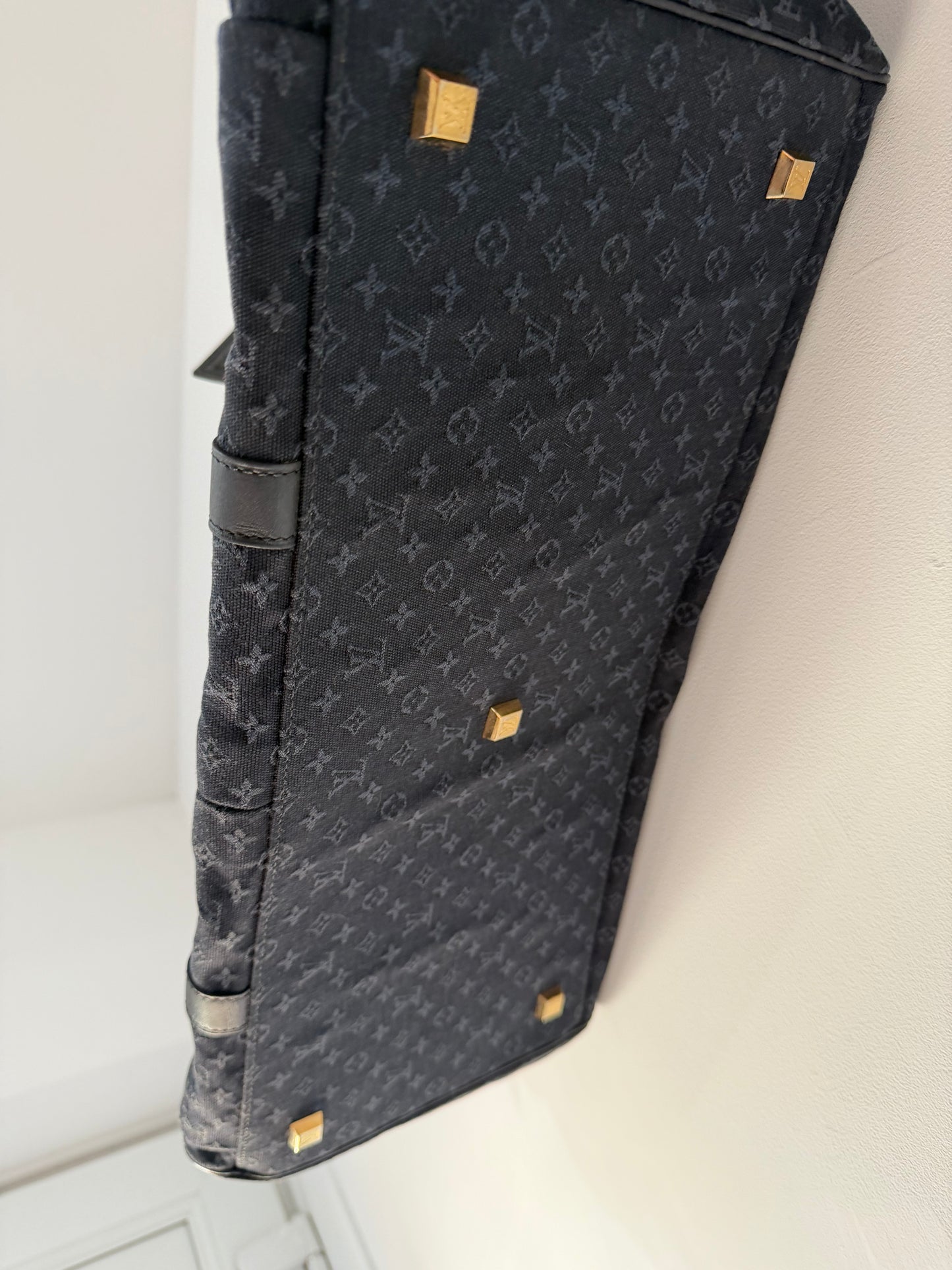 Preloved, Navy Louis Vuitton Denim Keepall, Josephine