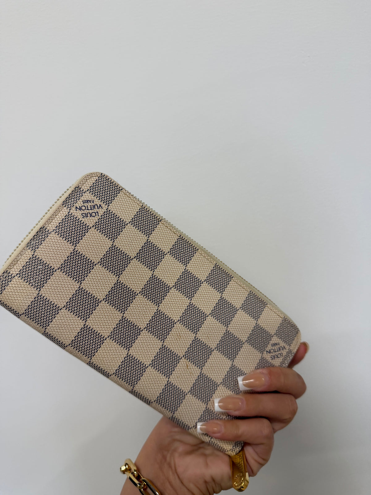 Preloved Louis Vuitton Long Purse Long Damier Azure