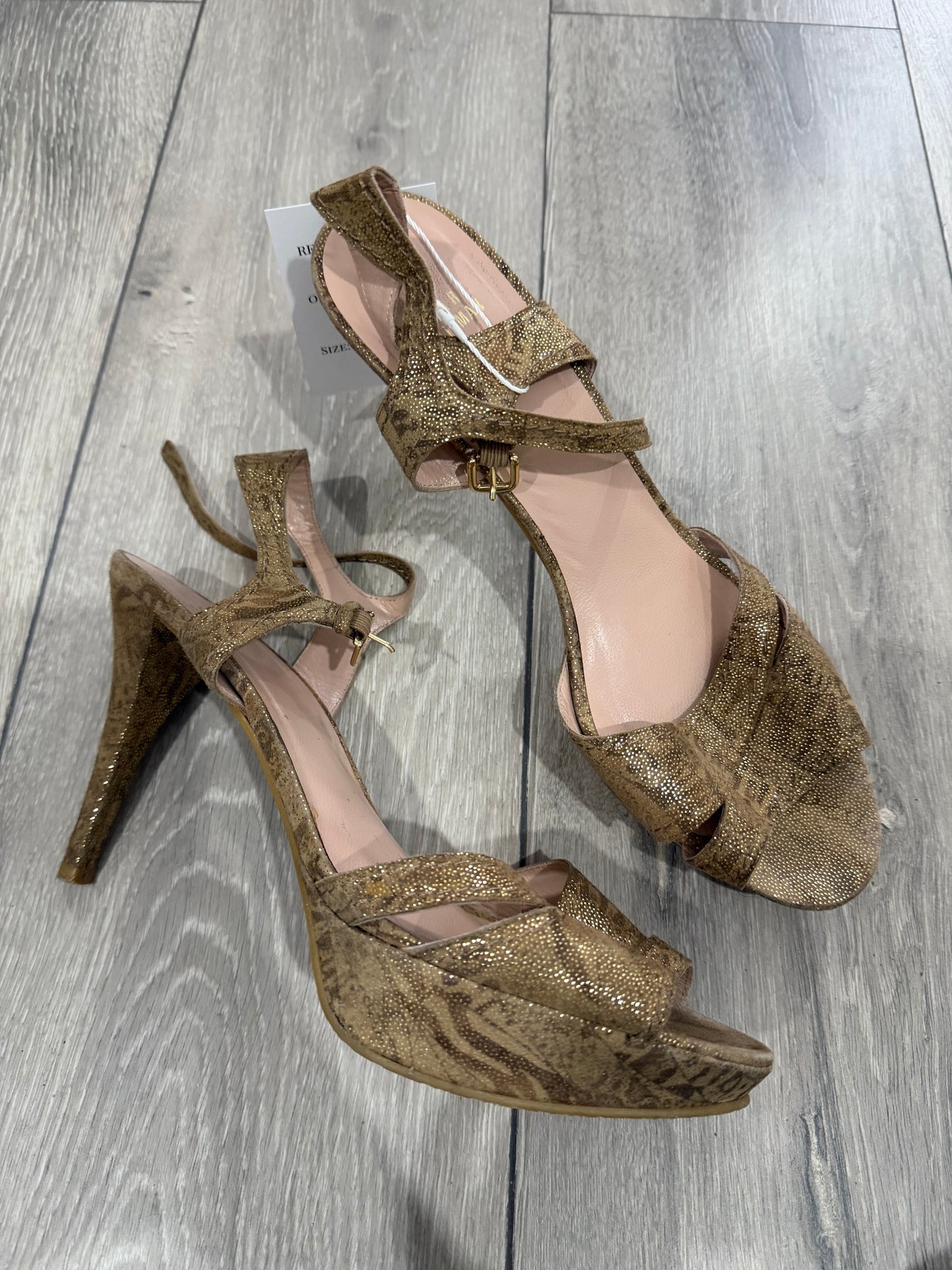 Gold Stuart Wietzman Heels, 7