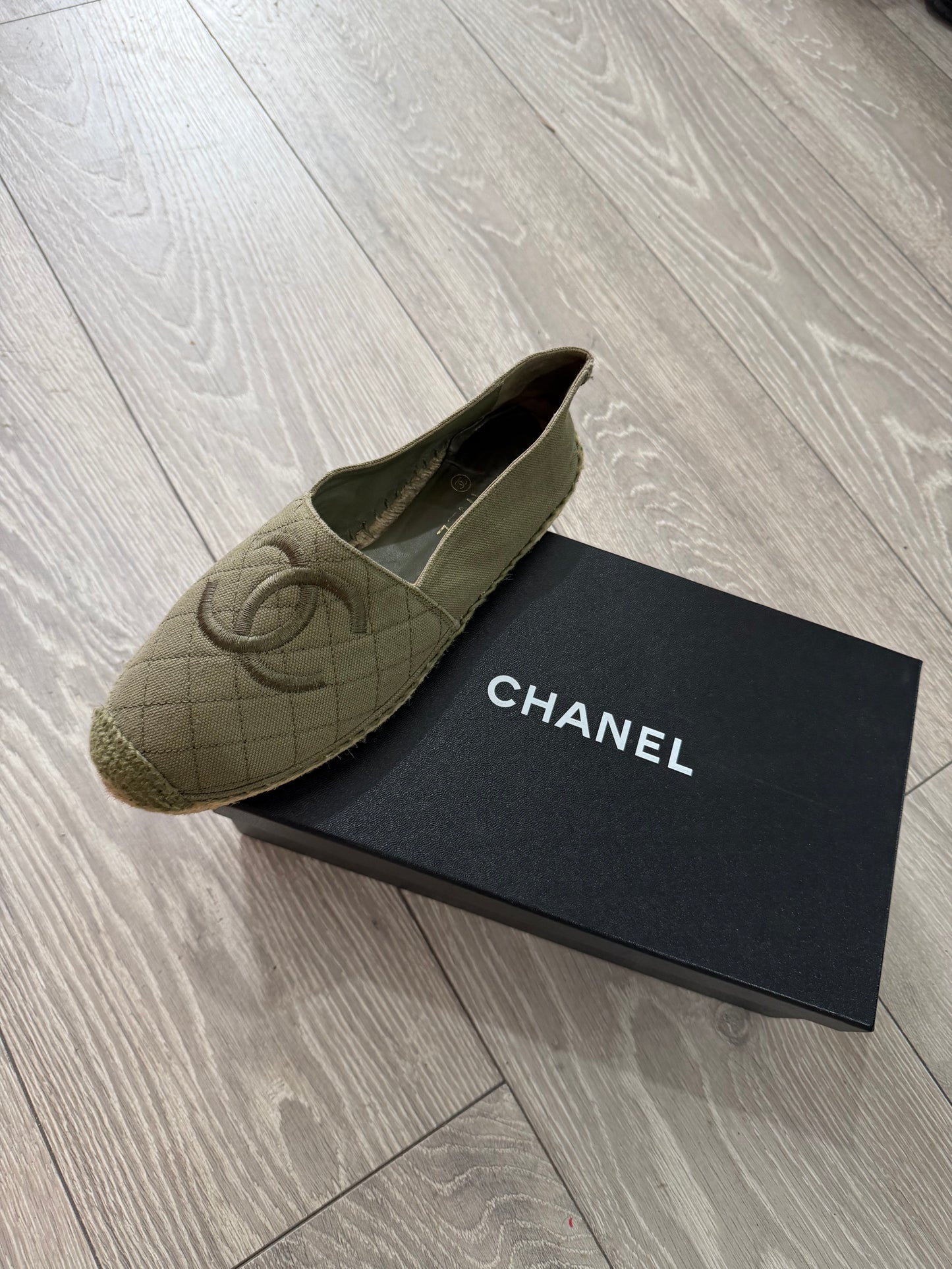 Pre-Owned Khaki Chanel Espadrilles, Size 39 - UK 6