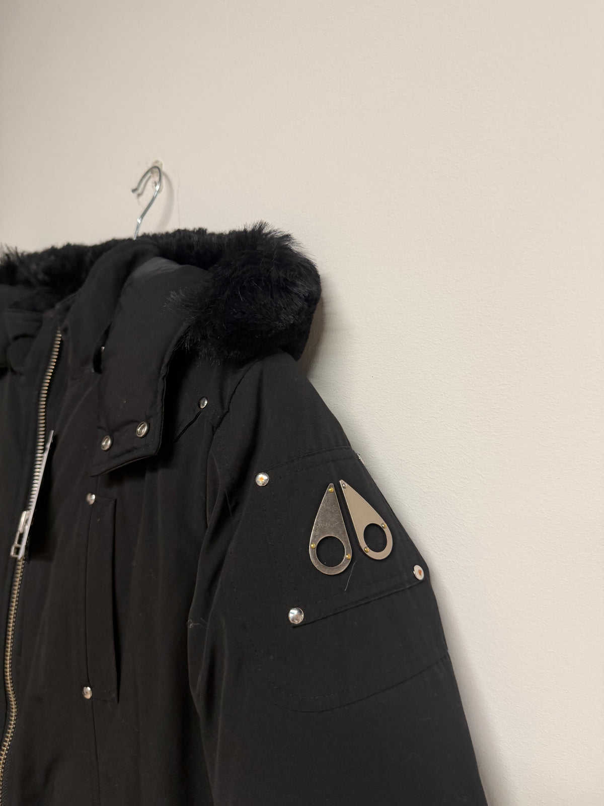 Preloved Moose Knuckle Winter Coat Age 14-16 Girls Black
