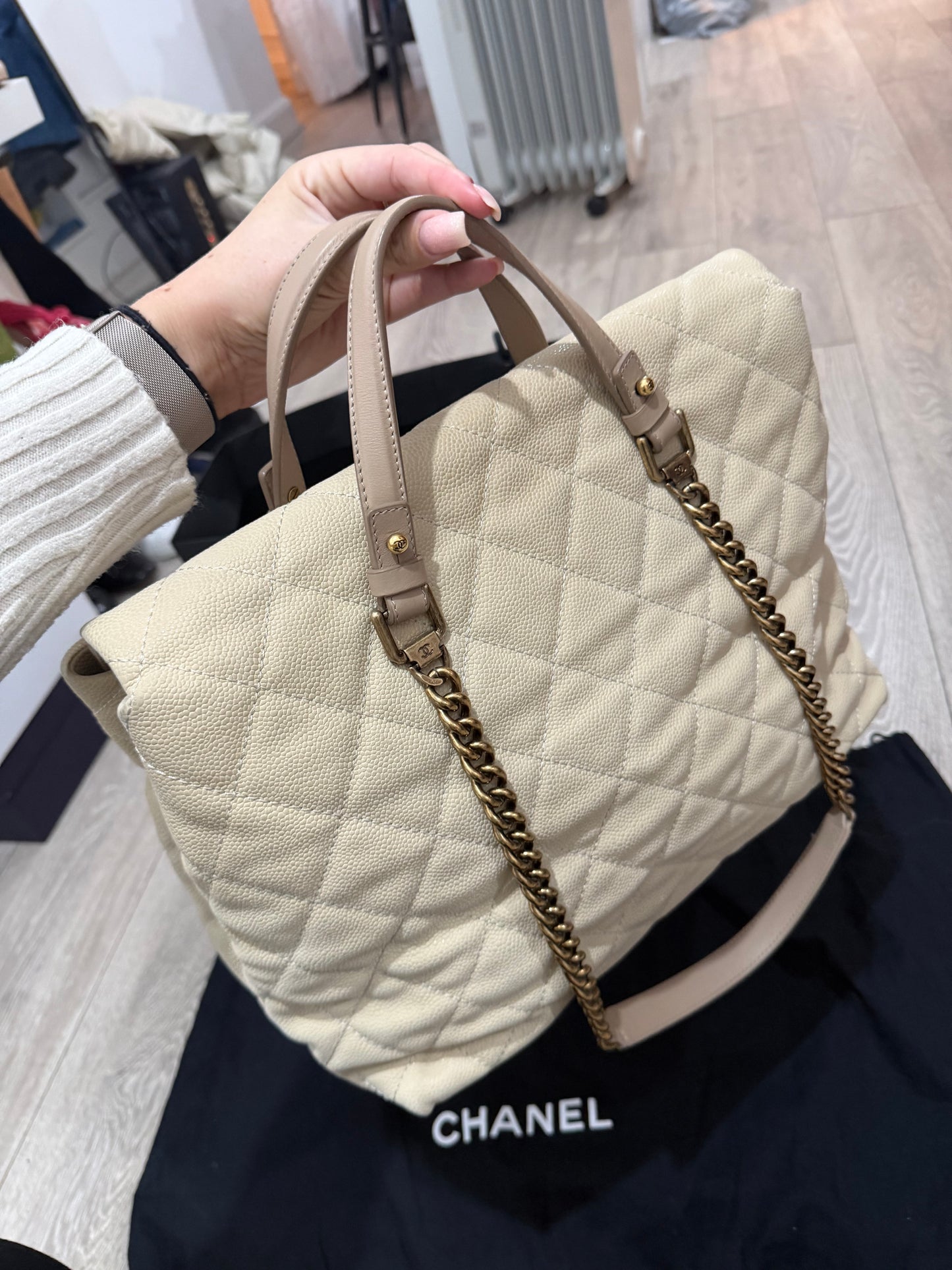 Pre-owned Cream Chanel Handbag, shoulder and handle 14 by 10inch by 7inch