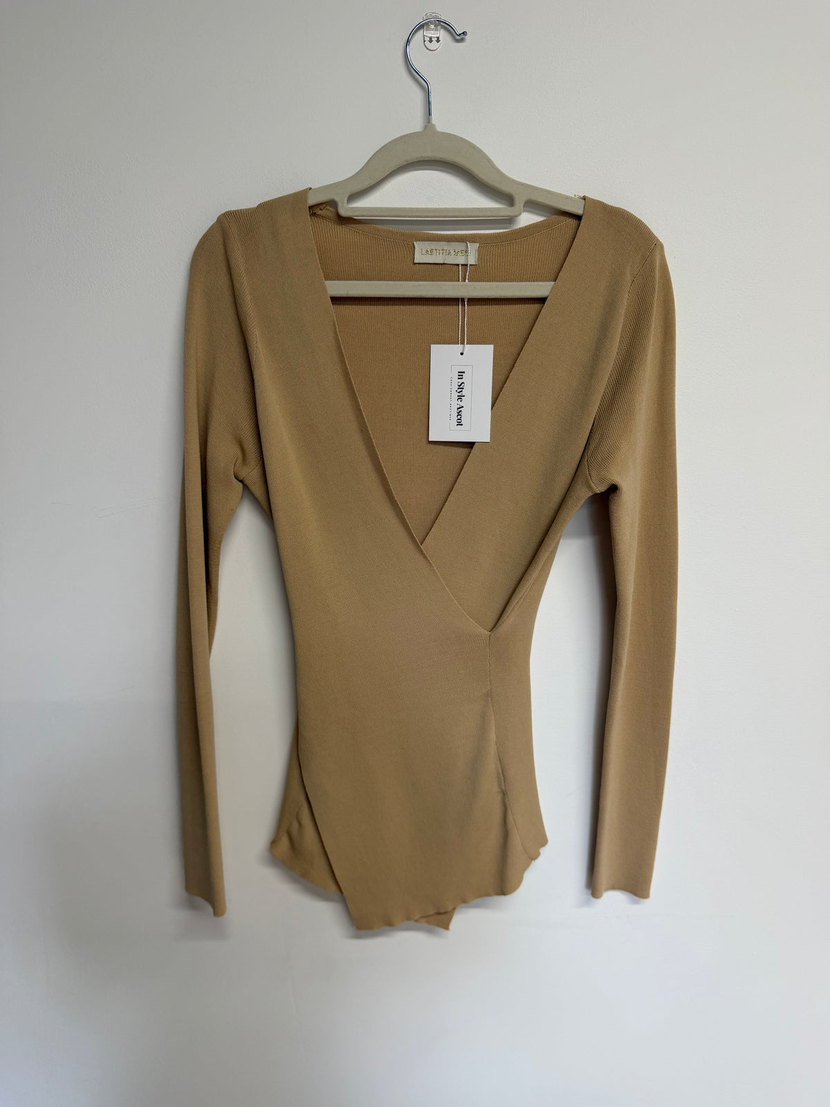 Preloved Laetitia Mem Top Size Small Beige