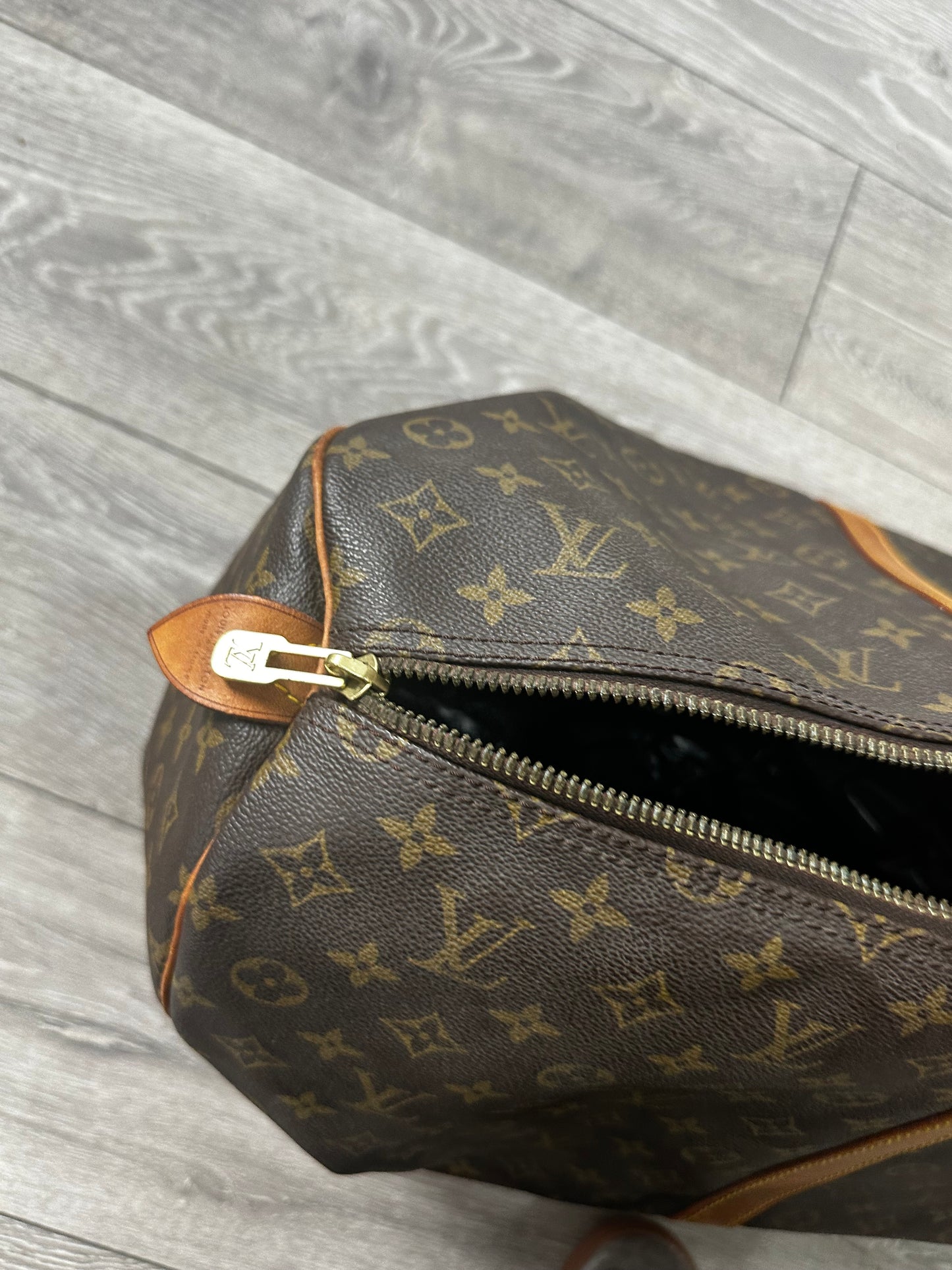 Louis Vuitton Monogram Keepall, Size 60