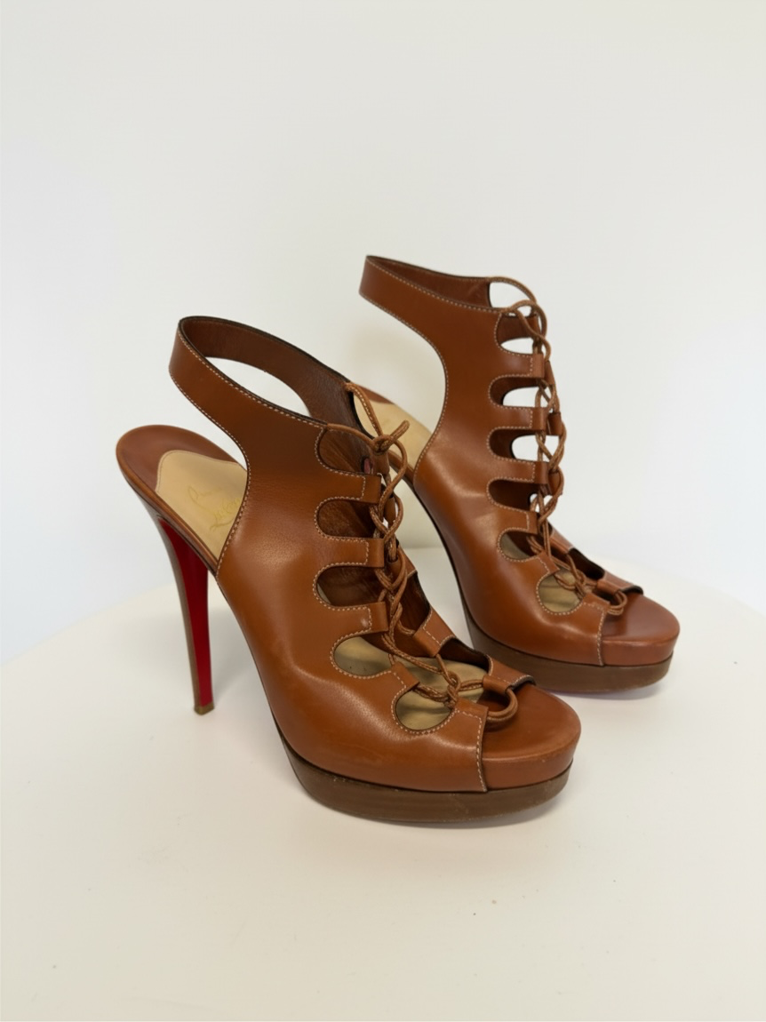 Preloved Christian Louboutin Heels EU 40 UK 7 Brown