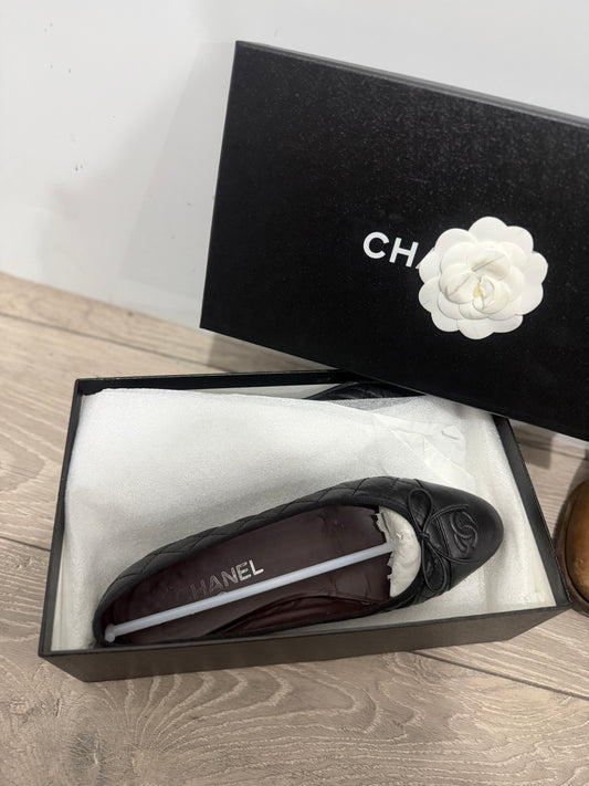 Black Chanel Ballerina Pumps, 6