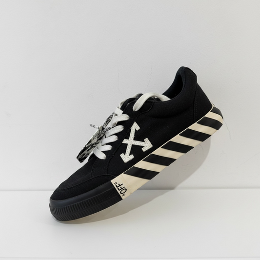 Pre-owned, Black Off White Trainers, Size 7