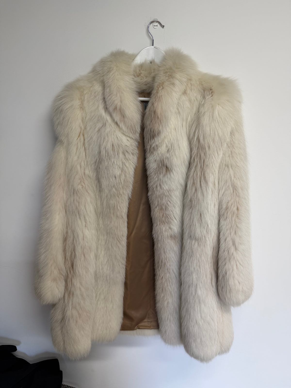 Preloved Saga Fox Fur Coat One Size fits 8-14 Cream White