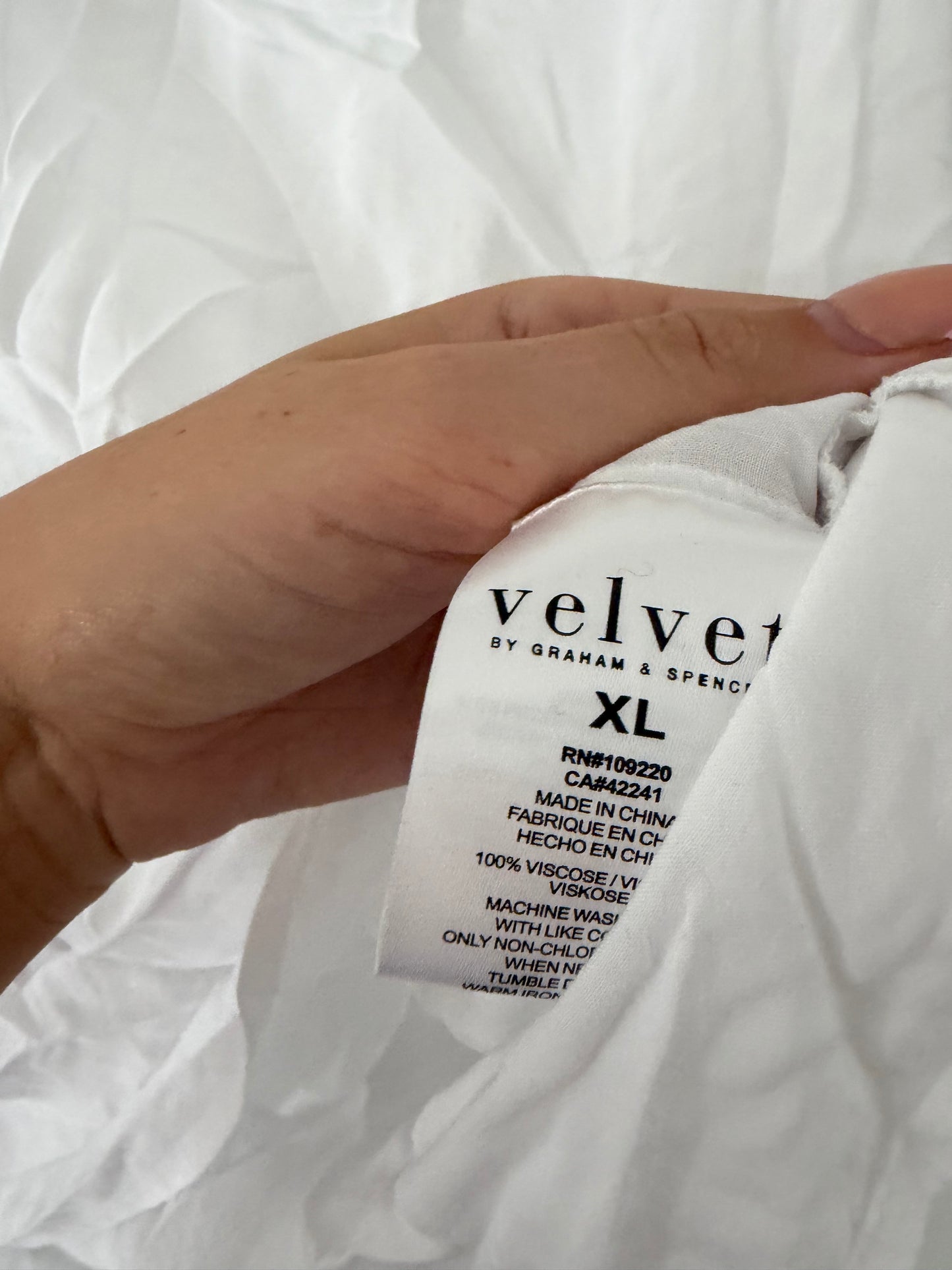 Pre-Loved White Velvet by Graham & Spencer Top, XL
