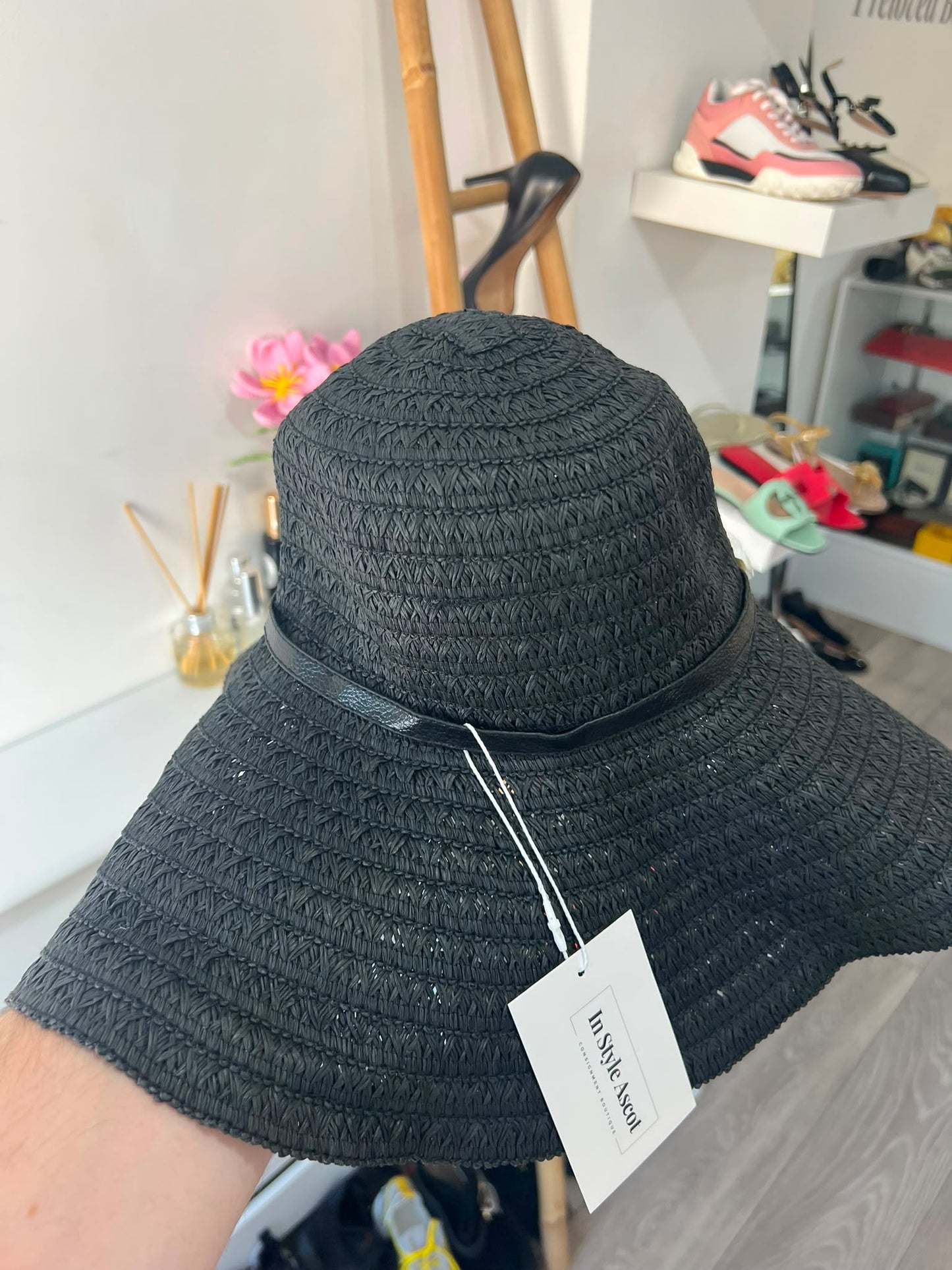 Preloved Black Melissa Obabash Hat