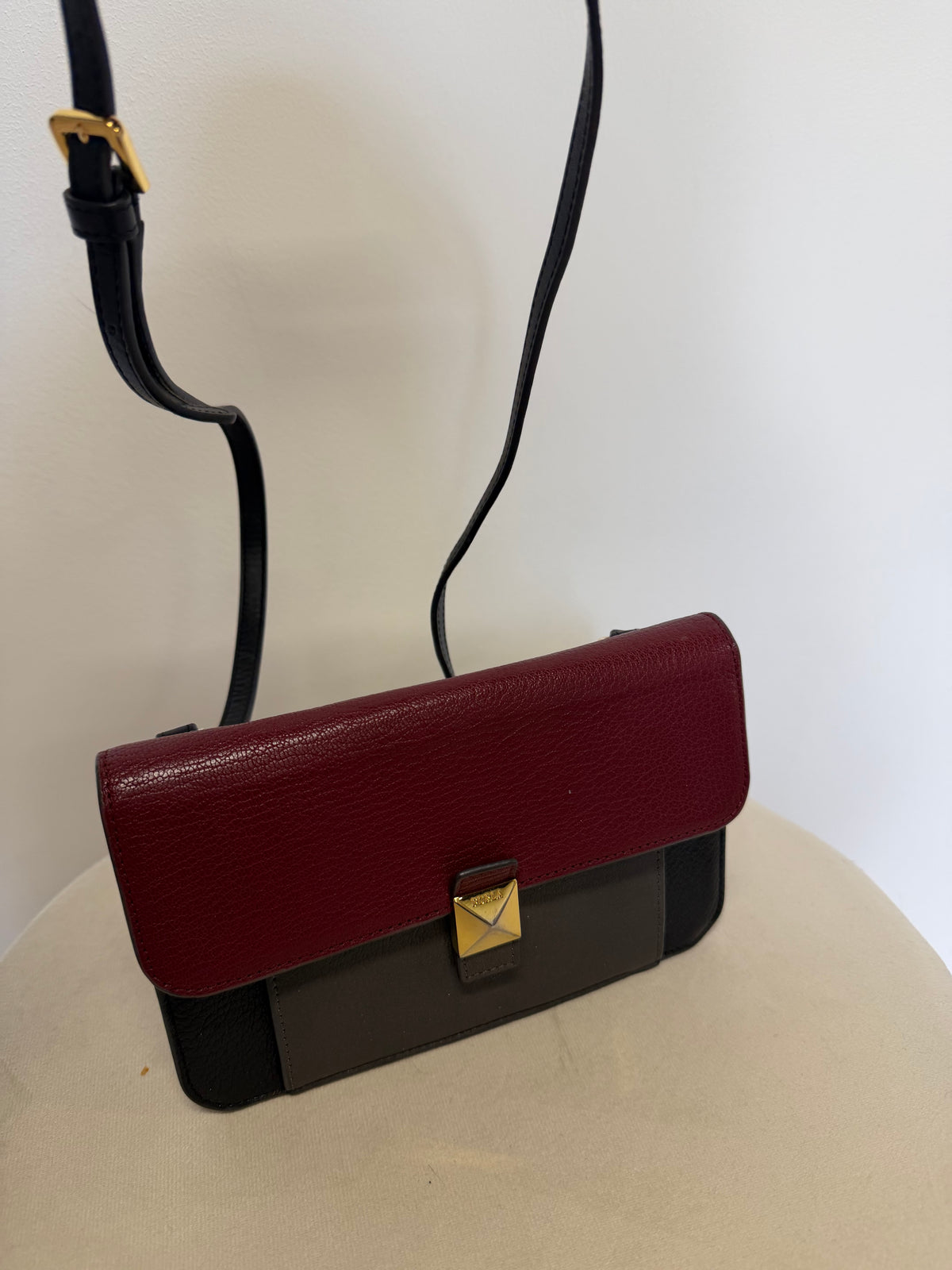 Preloved Furla Handbag Black and Red