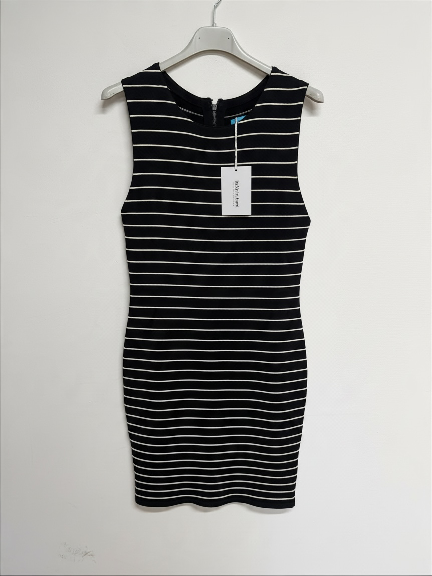 Preloved Alice + Olivia Dress Black and White Stripe Black