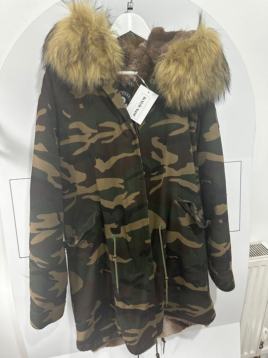 Camo Bobbi Parka Parka, Size M
