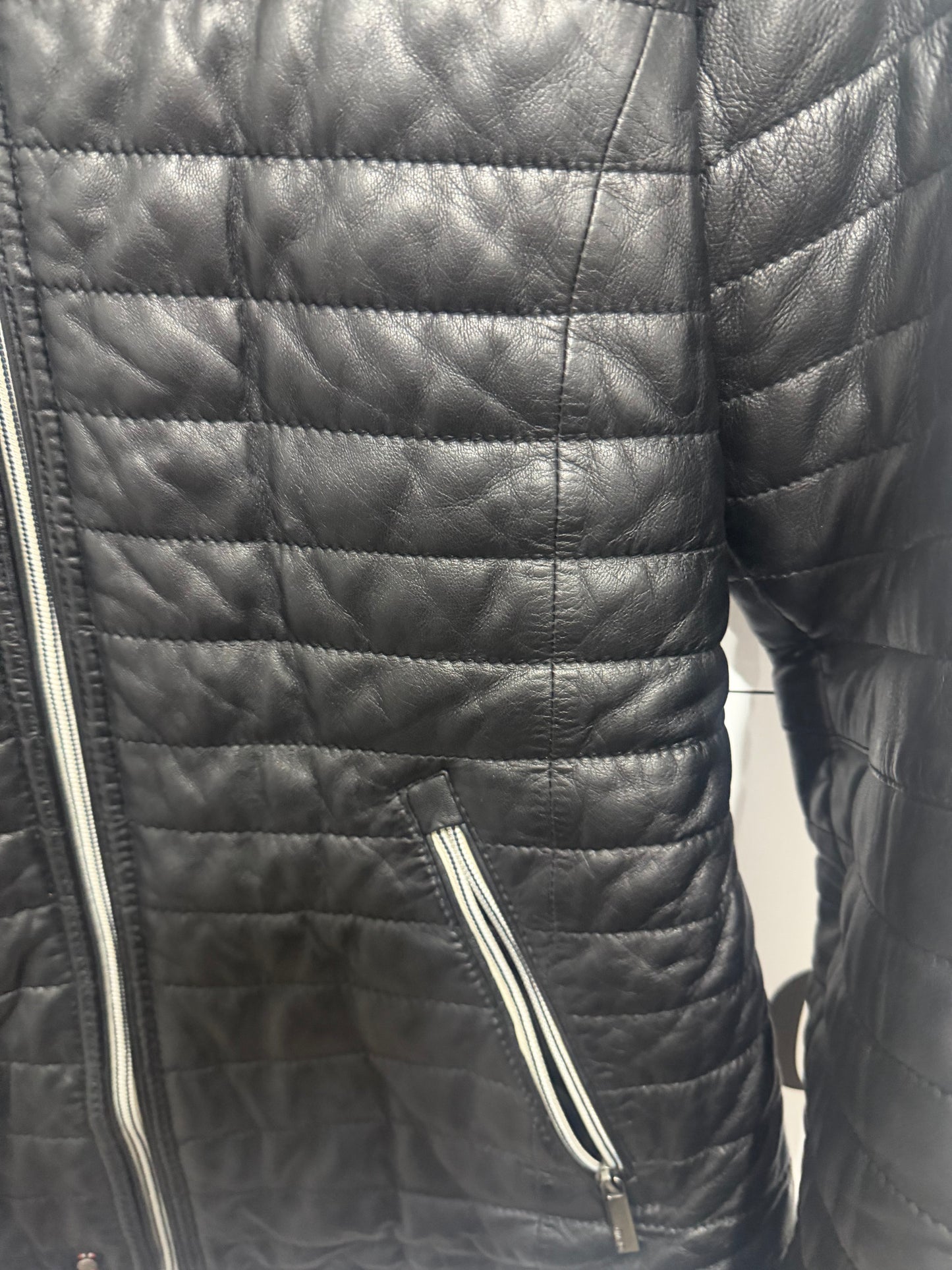 Black Oakwood Coat, Medium