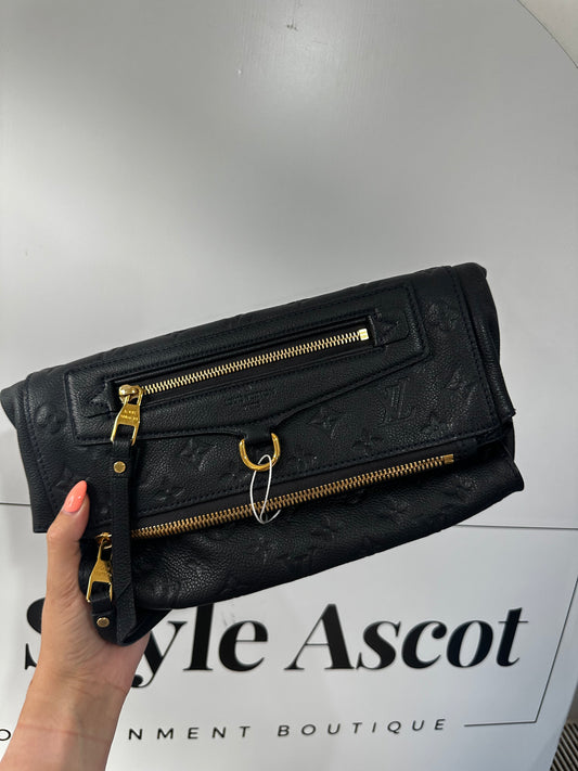 Black Louis Vuitton Pétillante Leather Clutch Bag